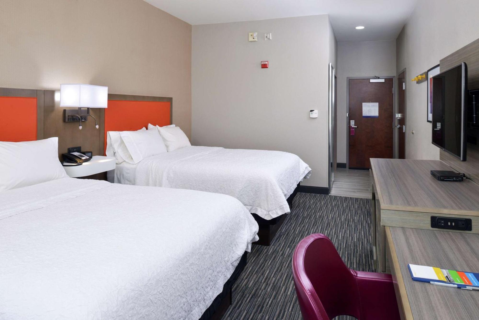 Hotel Hampton Stockton 3*